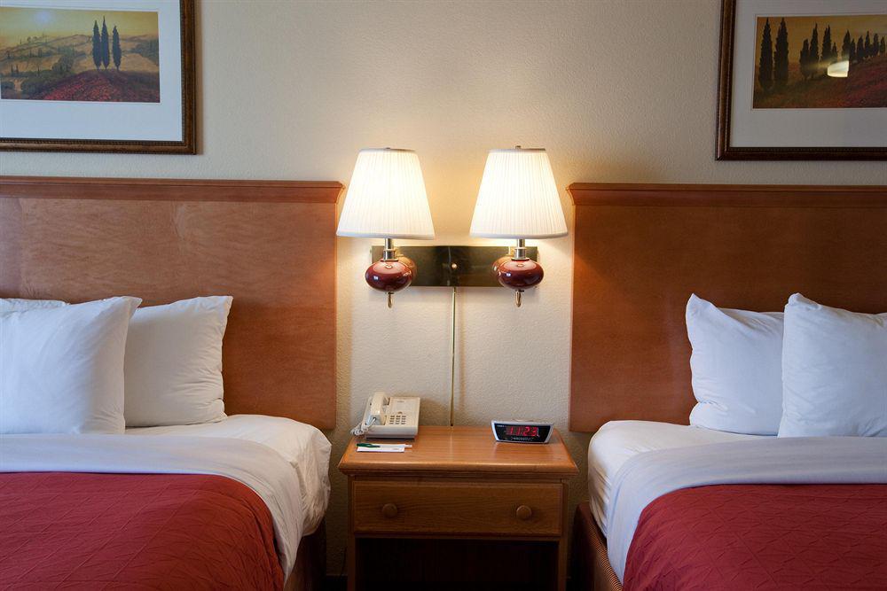 Country Inn & Suites By Radisson, Davenport, Ia Phòng bức ảnh